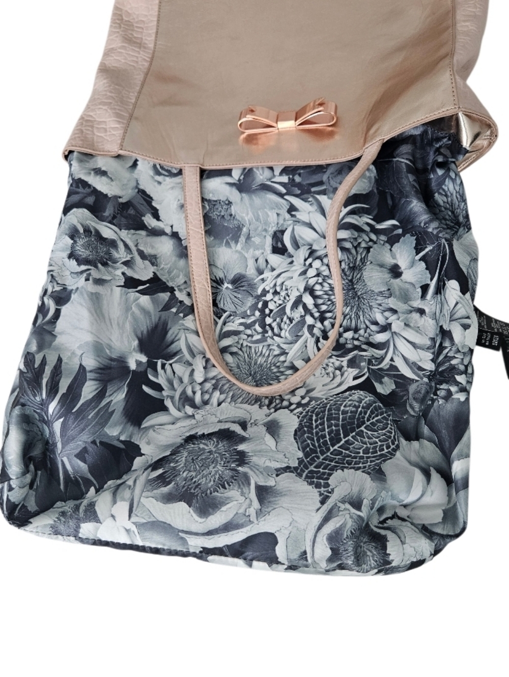 Ted Baker Metallic Gold Ton3  Tote Bag with Bow Accent - Picture 9 of 10